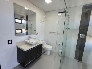 1202, Central Apartment in El Poblado + View