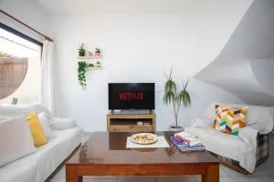 Palmove Near Yiannades Beach - Pyla