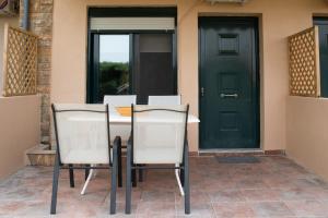 Emerald Studios Kriopigi II