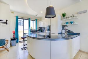 SB17 - 2 Bed Penthouse Panorama in Qawra