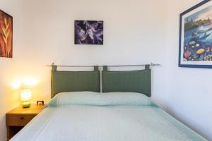 Villetta Azalea con giardino a Torre pali