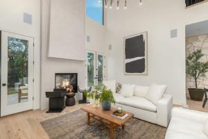 Stonewood Villa-UltraLux 6BR-5 Showers-Htd Pool