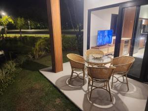 Praia do Forte ! Novíssimo 24 ! em condomínio clube !!