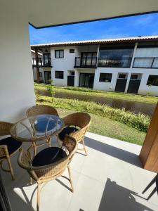 Praia do Forte ! Novíssimo 24 ! em condomínio clube !!