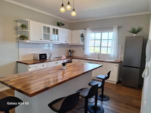 Figueiras House By the Atlantic