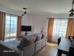 Figueiras House By the Atlantic