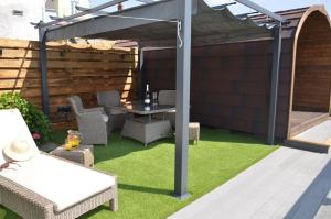 Pabell Pren Glamping - by Aberporth Beach Holidays