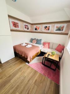 Comfortable Private Room with own kitchenette in a shared house - Selly Oak Birmingham R4