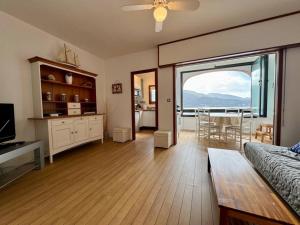 Appartement les pieds dans leau