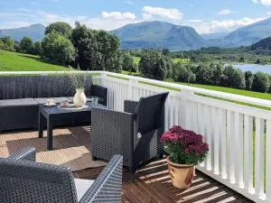 Holiday home AVERØY V - Eide