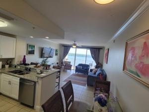 Lakeview Condo Hotel near Disney