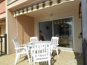 Studio avec coin nuit, accès plage direct, piscine et tennis - 4 couchages - Bormes-les-Mimosas - FR-1-251-795