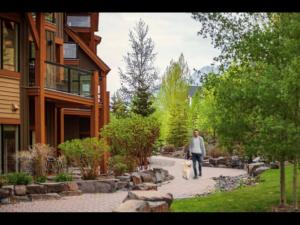 Luxury Resort 2Bedroom 2Bath Sleeps 6 945 square feet