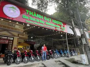 Thành Đạt Hostel ( Hostel and Motobike Rental ) - Dong Van
