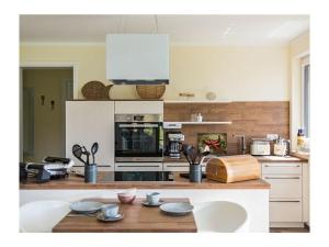 Cellina Modern retreat