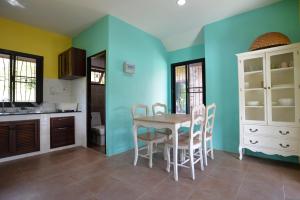 Verryn Khao Kho วิลล่าสำหรับ 8 ท่าน ติดวัดผาซ่อนแก้ว เดิน 5 นาที สัมผัสบรรยากาศอบอุ่น เหมือนได้กลับม??