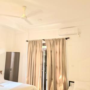 Mamma Mia Villa and Cafeteria