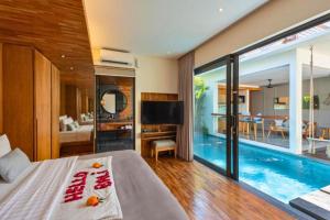 Modern 1 BR Villa with Private Pool NE67