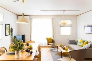 1棟家貸し切り！潮騒の中で異国情緒溢れるリゾート地「北谷」を満喫：） - Chatan