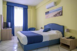 Standard Double Room room in Hotel Centro Congressi Polo Nautico
