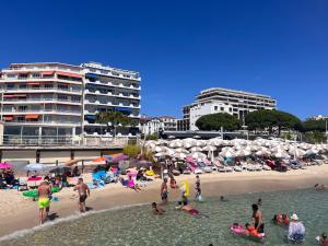 Hotels Hotel Eden - La Baigneuse : photos des chambres