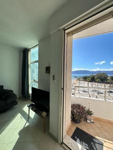 BEACHFRONT VLORA APARTMENT