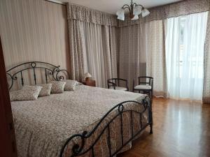 Tiziana House