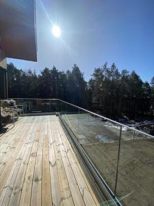 Hisøy, Modern, spacious house near the forest, wifi and free parking
