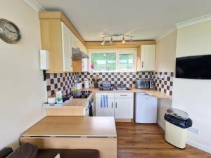 169 Broadside Holiday Chalet near Broads & Beaches