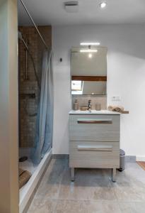 Villa Poe-Tehani - Appartements design - Centre ville : photos des chambres