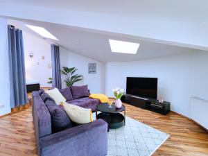 Großes modernes Loft mit Tischkicker, Billiard und Heimkino in Uni und Klinik Nähe