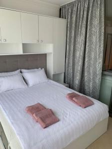 Двуспални апартаменти Оазис Бийч клуб