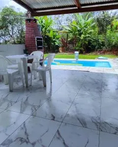 Casa com vista para o Pico do Itacolomi. - 卡塔斯阿塔斯