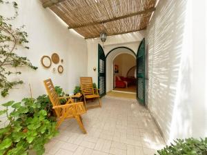 Ischia 4BR Family Home in Forio Sleeps up to 9