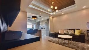 2 BR Condo Free Wifi & Netflix - Circulo Verde, Eastwood Libis, Quezon City