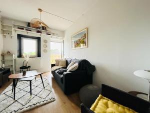 Charmante maisonnette avec terrasse et jolie vue - 5 min à pied du lac