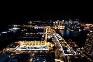 VIBES by Beds and Company - 51st Floor, Full Sea View