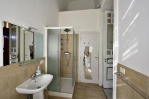 Superior Double Room with Private Bathroom room in A Casa Di Laura