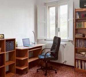 Casa con giardino tra mare e monti - Marche House