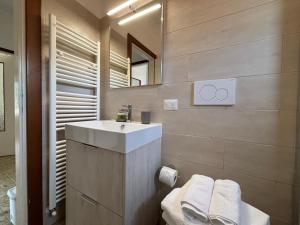 Apartment with garden Domaso - Larihome A62