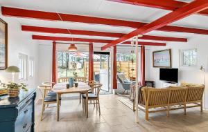 2 Bedroom Gorgeous Home In Saltum