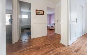 3 Bedroom Stunning Home In Lanvaudan