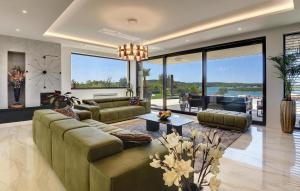 Awesome Home In Medulin