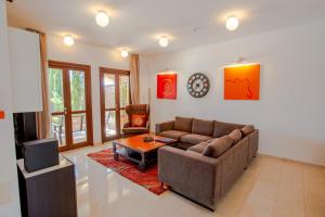 Luxury Elite Villa AJ04 complete with a private, climate controlled pool and a relaxing outdoor Jacuzzi, Aphrodite Hills Resort