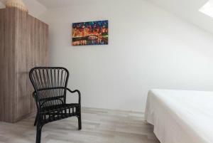 Kent Ridge Loft, Sokolska