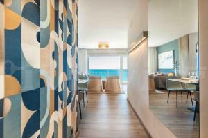 Seaview coastal apartment in Benalmadena by REMS