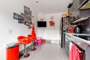Lovely Comfy Double Bedroom with secure parking