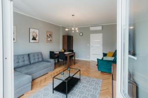 Connecta Apartament in City Center with AC