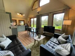 RoseTree Lodge 3 bed Sleeps 6 - Michaelstow