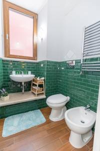 CENTRO STORICO Redmood House a 5 min dal Mare, Aria Condizionata, Wi-Fi e Netflix